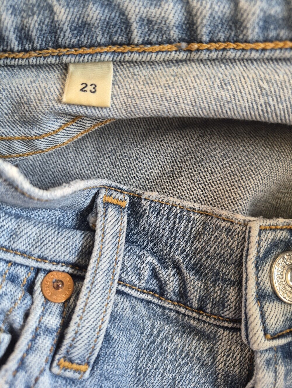 Citizens of Humanity Emerson Slim Boyfriend Jeans Light Wash Distressed Grunge - Picture 16 of 16